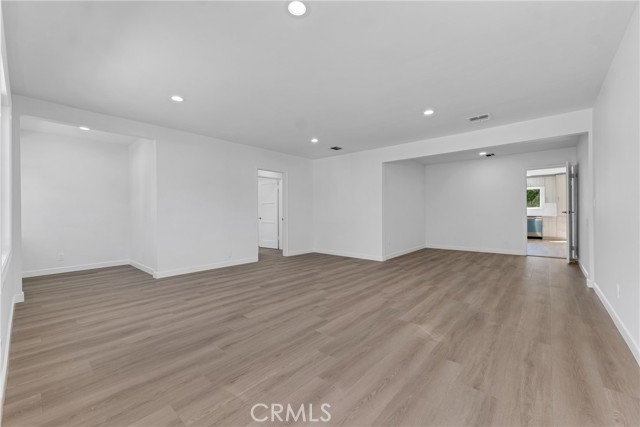 17706 Collins Street photo 12