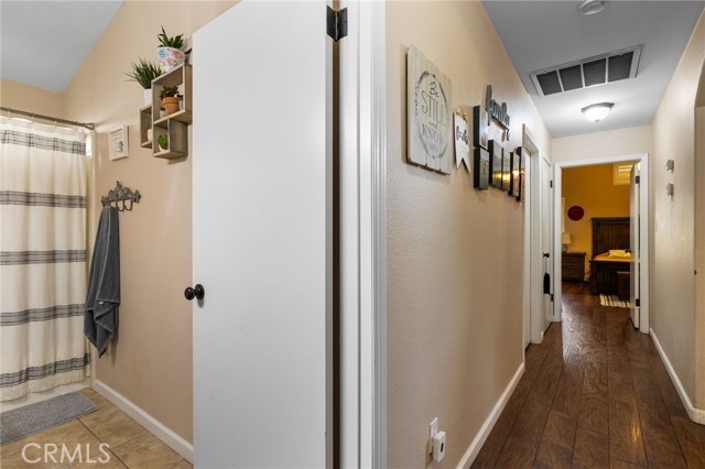 Detail Gallery Image 28 of 34 For 716 Harvest Creek Rd, Bakersfield,  CA 93312 - 3 Beds | 2 Baths