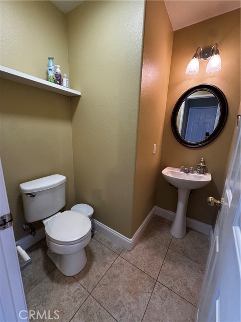 Detail Gallery Image 6 of 25 For 804 Saint James, Corona,  CA 92882 - 3 Beds | 2/1 Baths
