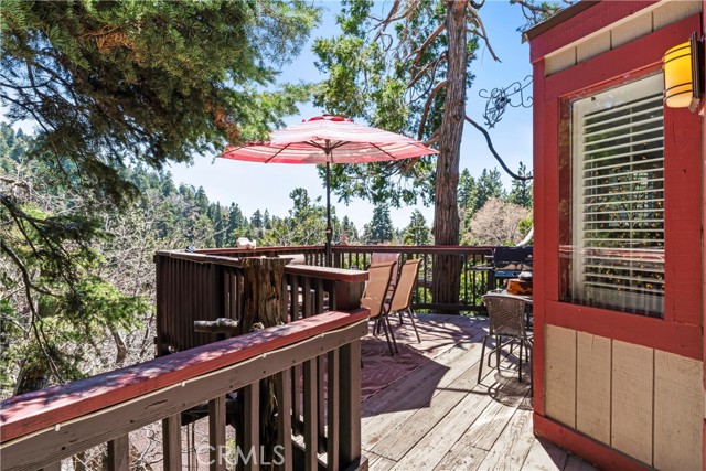Detail Gallery Image 25 of 33 For 809 E Victoria Ct, Lake Arrowhead,  CA 92352 - 2 Beds | 1/1 Baths