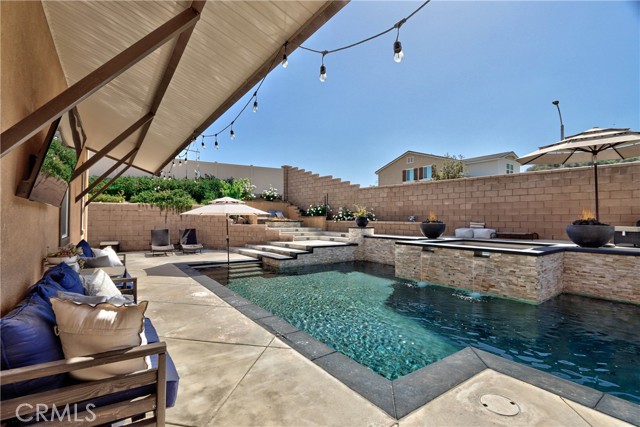 Detail Gallery Image 8 of 73 For 45668 Nora Cir, Temecula,  CA 92592 - 5 Beds | 4/1 Baths