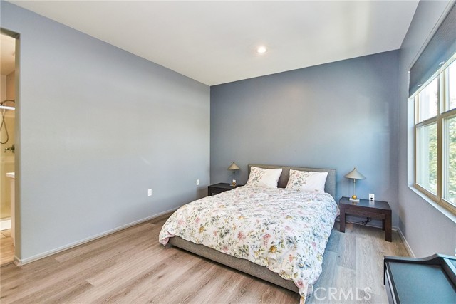 401 S Anaheim Boulevard, Anaheim CA: https://media.crmls.org/medias/ad144944-37b0-4484-9daa-4e3edc985dd0.jpg