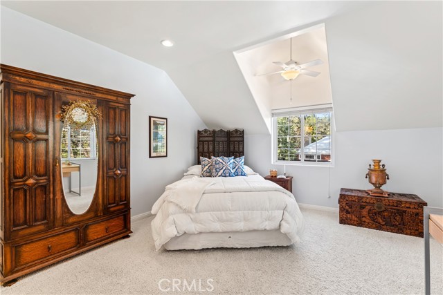 197 Massive Road, Blue Jay CA: https://media.crmls.org/medias/ad147087-c5c9-4b4b-bbcc-76e4db3382f5.jpg