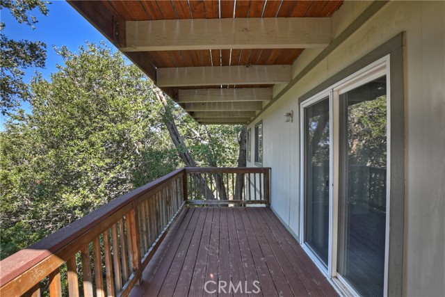 Detail Gallery Image 9 of 33 For 1262 Brentwood Dr, Lake Arrowhead,  CA 92352 - 3 Beds | 2 Baths