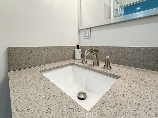 24017 Sylvan Street, Woodland Hills CA: https://media.crmls.org/medias/ad14f970-cea3-4e6a-8741-7bc58732fbf9.jpg