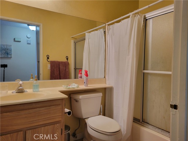 Detail Gallery Image 9 of 10 For 409 Utica Ave #D36,  Huntington Beach,  CA 92648 - 2 Beds | 2 Baths