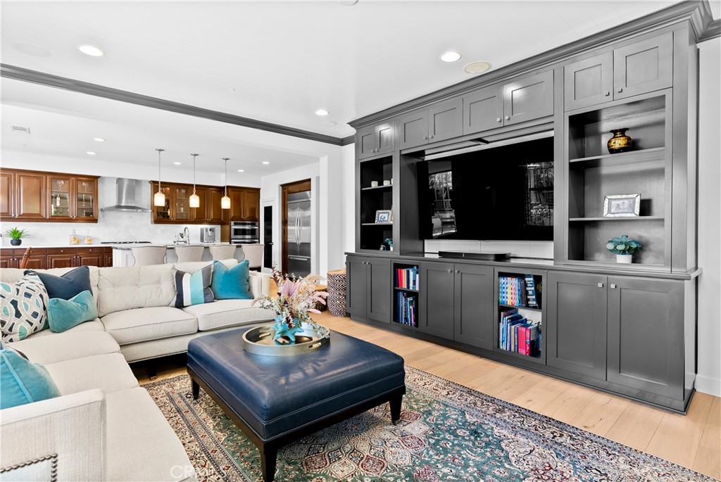 MLS #OC25195995 image #21