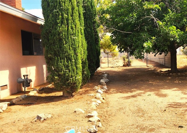 Detail Gallery Image 42 of 47 For 57825 El Dorado Dr, Yucca Valley,  CA 92284 - 3 Beds | 2 Baths