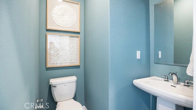 Detail Gallery Image 6 of 19 For 1121 Thunderchief Ln, Rialto,  CA 92376 - 3 Beds | 2/1 Baths