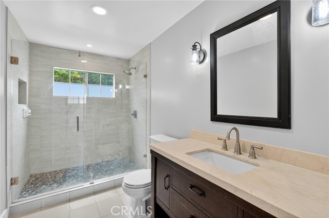 Rear Residence - Bathroom 3