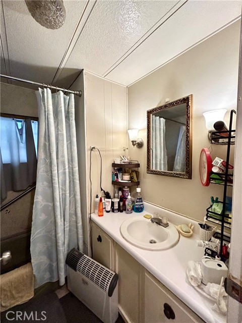 Detail Gallery Image 4 of 10 For 3929 W 5th St #80,  Santa Ana,  CA 92703 - 2 Beds | 2 Baths