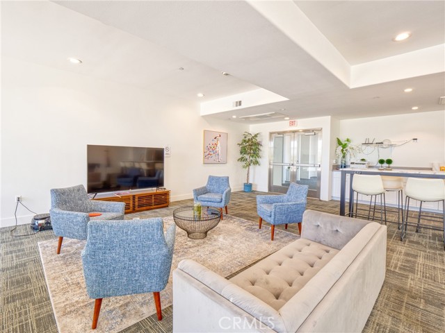 56 E Duarte Road, Arcadia CA: https://media.crmls.org/medias/ad18dcdb-b0a0-413e-8799-b6d502b133bb.jpg