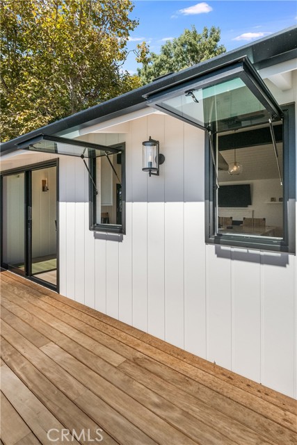 3212 Poinsettia Avenue, Manhattan Beach, California 90266, 3 Bedrooms Bedrooms, ,2 BathroomsBathrooms,Residential,Sold,Poinsettia,SB22036915