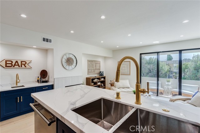 Detail Gallery Image 27 of 74 For 11919 Mayfield, Los Angeles,  CA 90049 - 3 Beds | 3 Baths