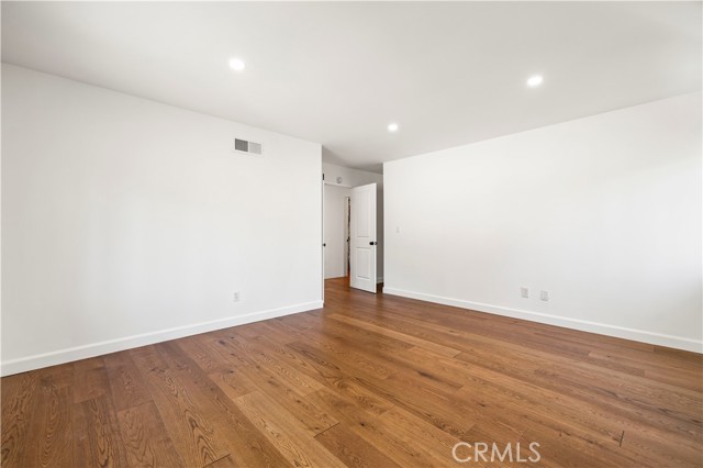 22526 Napa St, West Hills CA: https://media.crmls.org/medias/ad1a7d53-135d-4594-9278-75930b58cc2c.jpg