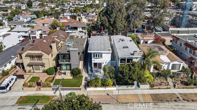 729 Longfellow, Hermosa Beach, California 90254, ,Residential Income,For Sale,Longfellow,SB25230290