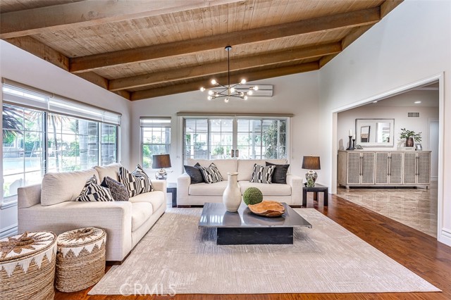 756 N Malden Avenue, Fullerton CA: https://media.crmls.org/medias/ad1b3dcf-640c-4864-85b0-cd19b8723dff.jpg