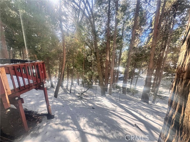 Detail Gallery Image 5 of 39 For 25286 North, Twin Peaks,  CA 92391 - 4 Beds | 3 Baths