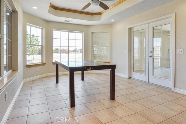 12771 Elm Street, Oak Hills CA: https://media.crmls.org/medias/ad1ce331-aec9-4e5f-adc3-b757e57d1dfc.jpg
