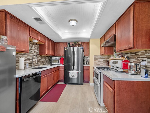 Detail Gallery Image 16 of 53 For 19103 Frances, Apple Valley,  CA 92308 - 2 Beds | 2 Baths