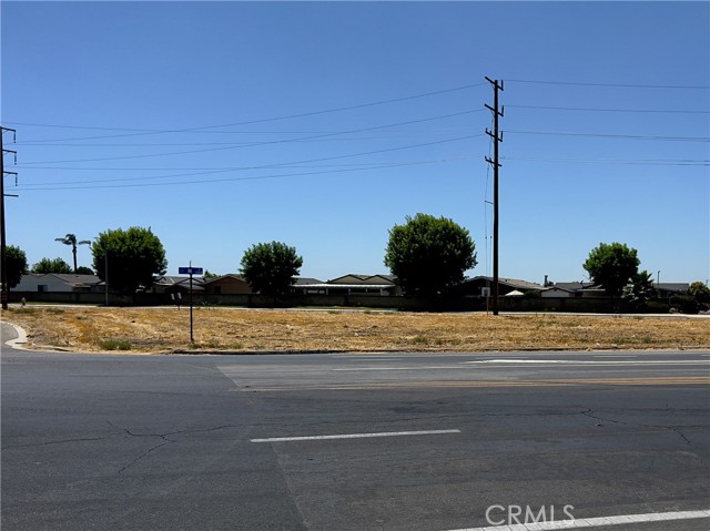 Detail Gallery Image 5 of 12 For 1 M St, Tulare,  CA 93274 - – Beds | – Baths