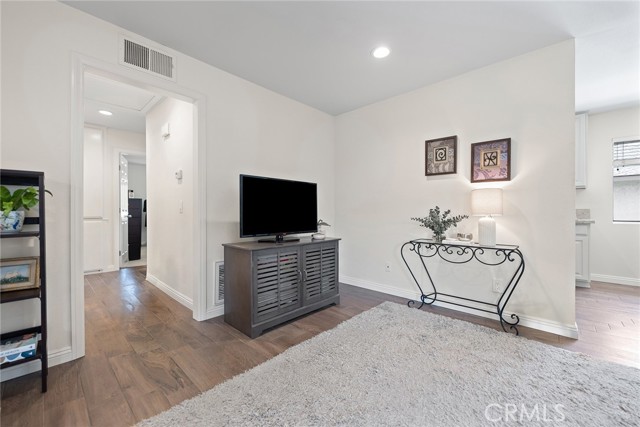 Detail Gallery Image 11 of 25 For 16893 Stoneglass #91,  Tustin,  CA 92780 - 2 Beds | 1 Baths