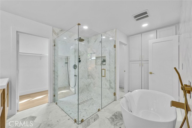 Image 39 of 51 For 13682 Carroll