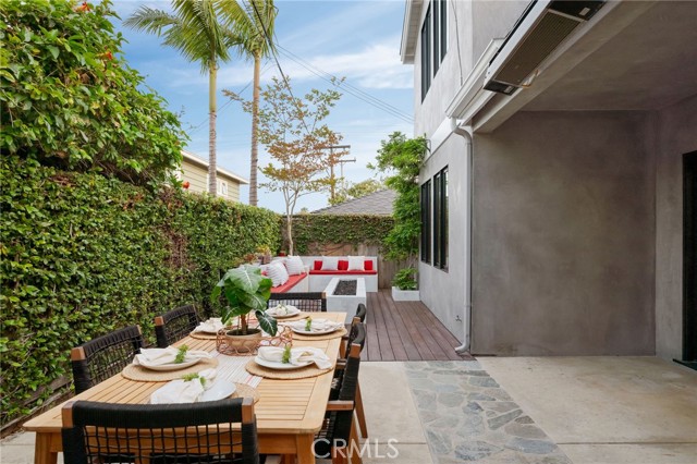 1704 Poinsettia, Manhattan Beach, California 90266, 4 Bedrooms Bedrooms, ,3 BathroomsBathrooms,Residential,For Sale,Poinsettia,SB26093212