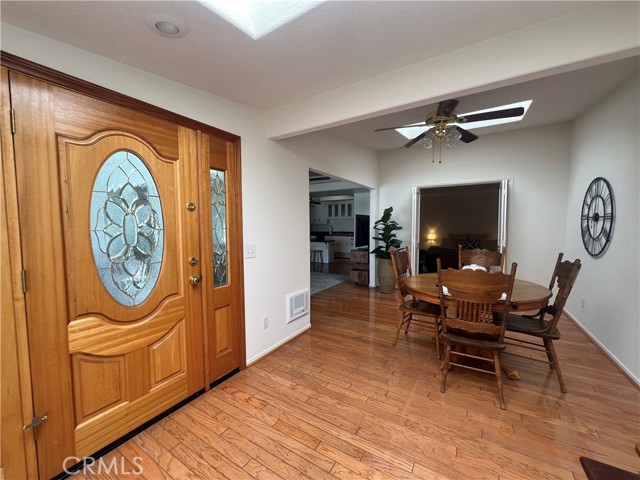 13721 El Dorado Dr. M3-#20K, Seal Beach CA: https://media.crmls.org/medias/ad2042aa-3740-43b1-a4d7-0d2b4691a80c.jpg
