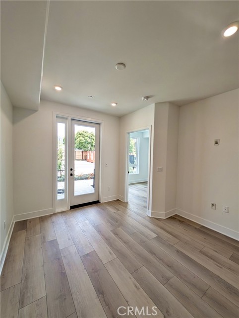 Detail Gallery Image 4 of 14 For 402 W Grand Ave #106,  Grover Beach,  CA 93433 - 1 Beds | 1 Baths