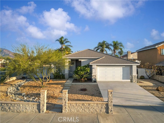 Detail Gallery Image 1 of 21 For 2874 W Calle Vista Dr, Rialto,  CA 92377 - 4 Beds | 2 Baths