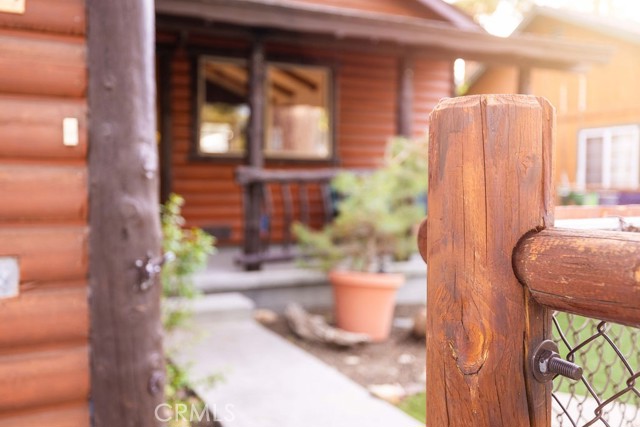 Detail Gallery Image 7 of 27 For 1009 Tinkerbell Ave, Big Bear City,  CA 92314 - 3 Beds | 3 Baths