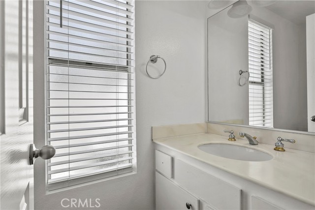 Detail Gallery Image 7 of 17 For 97 Abbeywood Ln, Aliso Viejo,  CA 92656 - 3 Beds | 1/1 Baths