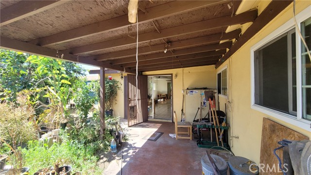 1100 E 215th Place, Carson CA: https://media.crmls.org/medias/ad228be5-3c07-4f13-8853-58e66a5fe97d.jpg