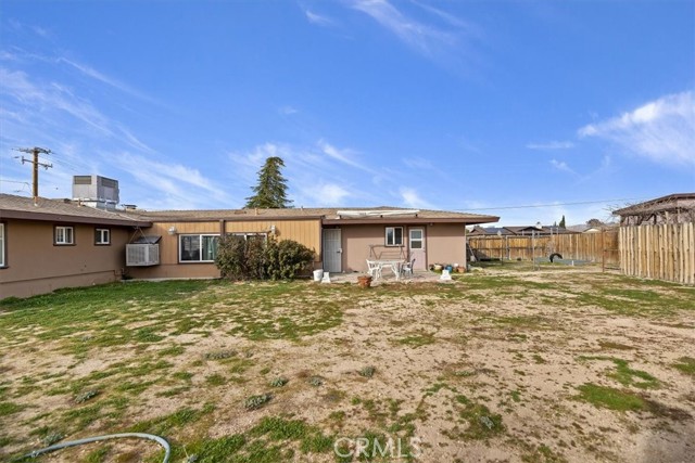 Detail Gallery Image 22 of 33 For 13285 Mesquite, Apple Valley,  CA 92308 - 3 Beds | 2/1 Baths