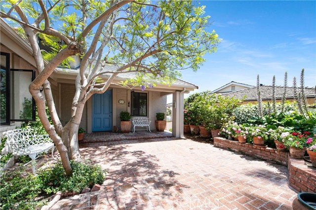 Detail Gallery Image 16 of 56 For 325 Crescent Bay Dr, Laguna Beach,  CA 92651 - 6 Beds | 6 Baths