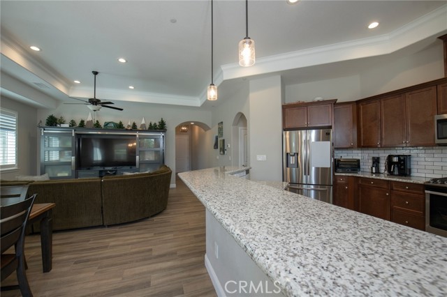 511 Timberline S Way, Madera CA: https://media.crmls.org/medias/ad2483bc-122d-445c-888e-aecfe8fbe399.jpg