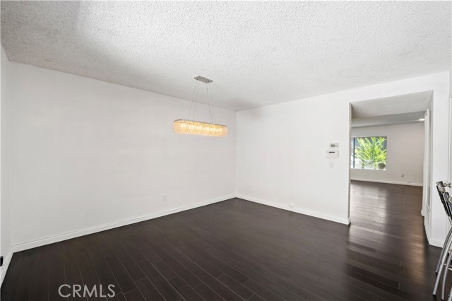 Detail Gallery Image 11 of 28 For 20110 Cohasset St #22,  Winnetka,  CA 91306 - 3 Beds | 2/1 Baths