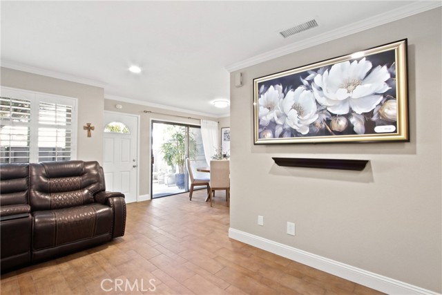 Detail Gallery Image 12 of 32 For 17844 Beard Ln, Huntington Beach,  CA 92647 - 3 Beds | 1/1 Baths