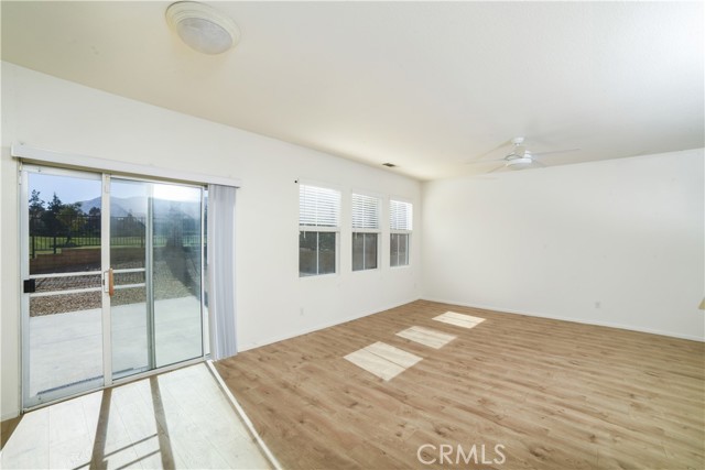 Detail Gallery Image 12 of 37 For 14810 Pete Dye St, Moreno Valley,  CA 92555 - 3 Beds | 2/1 Baths