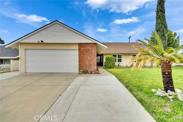 1954 Los Cerros Drive, Diamond Bar CA: https://media.crmls.org/medias/ad26f75b-3afd-4507-954b-1066612e77c7.jpg