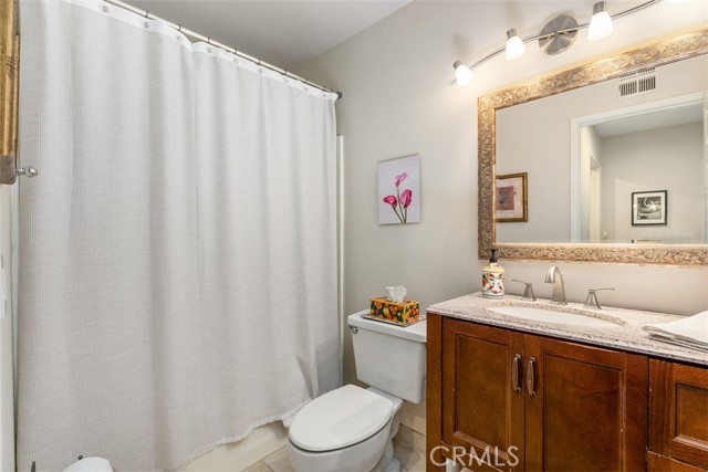 Detail Gallery Image 8 of 13 For 43 Conch Reef, Aliso Viejo,  CA 92656 - 2 Beds | 2 Baths
