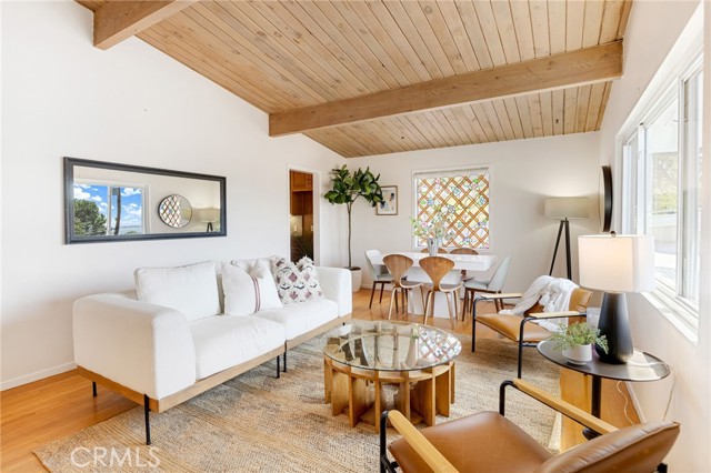 Detail Gallery Image 3 of 28 For 3117 Harmony Pl, La Crescenta,  CA 91214 - 3 Beds | 2 Baths