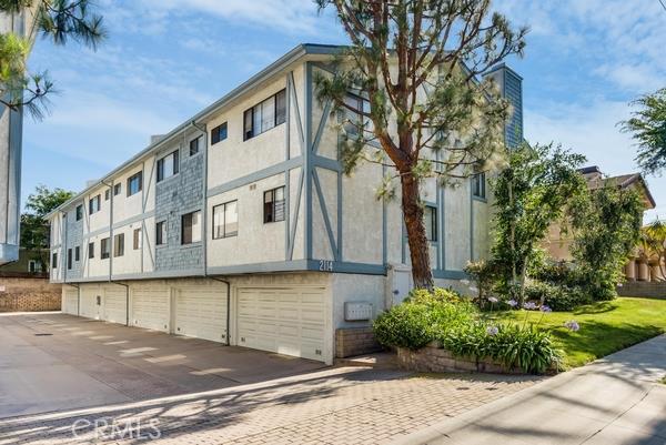 2114 Grant Avenue, Redondo Beach, California 90278, 2 Bedrooms Bedrooms, ,2 BathroomsBathrooms,Residential,Sold,Grant,SB16137994
