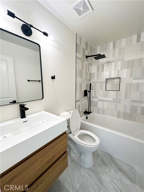 Detail Gallery Image 13 of 16 For 17414 Dairyview, Huntington Beach,  CA 92647 - – Beds | – Baths