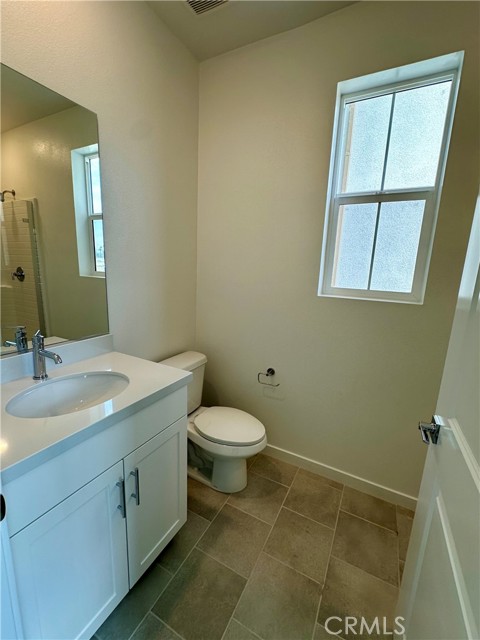 Detail Gallery Image 8 of 18 For 5974 Altyn, Corona,  CA 92880 - 4 Beds | 3/1 Baths