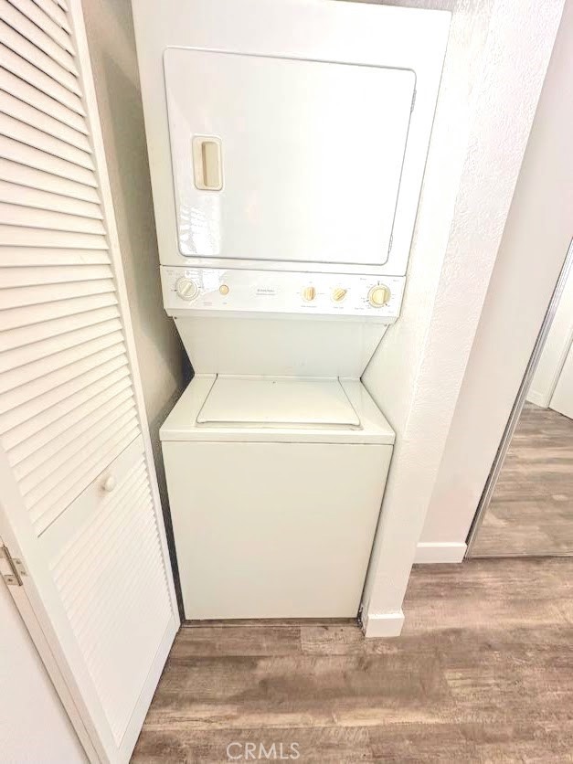 1515 E Appleton Street, Long Beach CA: https://media.crmls.org/medias/ad2bea86-51b3-4c49-a94d-af5c88593ca5.jpg
