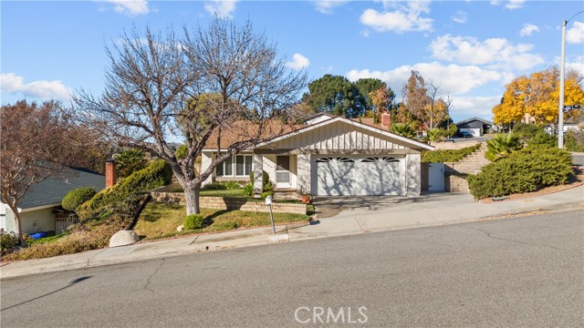 Detail Gallery Image 1 of 35 For 22503 Tula Dr, Saugus,  CA 91350 - 3 Beds | 2 Baths