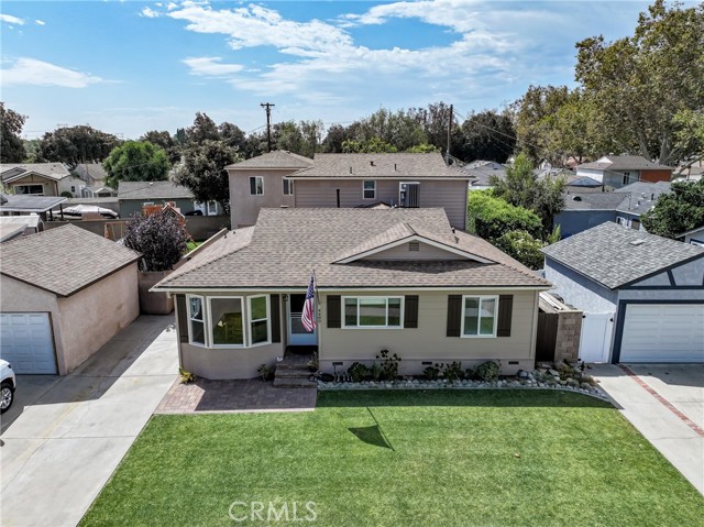 4489 Paula Ave, Lakewood CA: https://media.crmls.org/medias/ad2ca6ed-96a3-4678-82de-9f6940c4e507.jpg