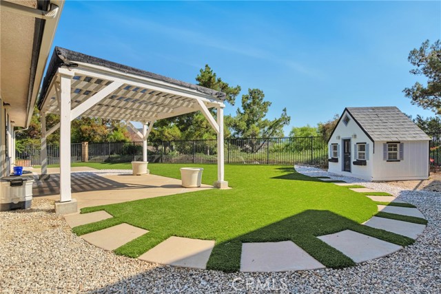 Detail Gallery Image 25 of 33 For 14310 Platt Ct, Canyon Country,  CA 91387 - 3 Beds | 2 Baths
